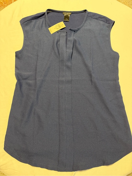 Ann Taylor Tops - Ann Taylor Sleeveless Pleat-Front Camisole Navy Blue Sleeveless Blouse NWT Sz Md